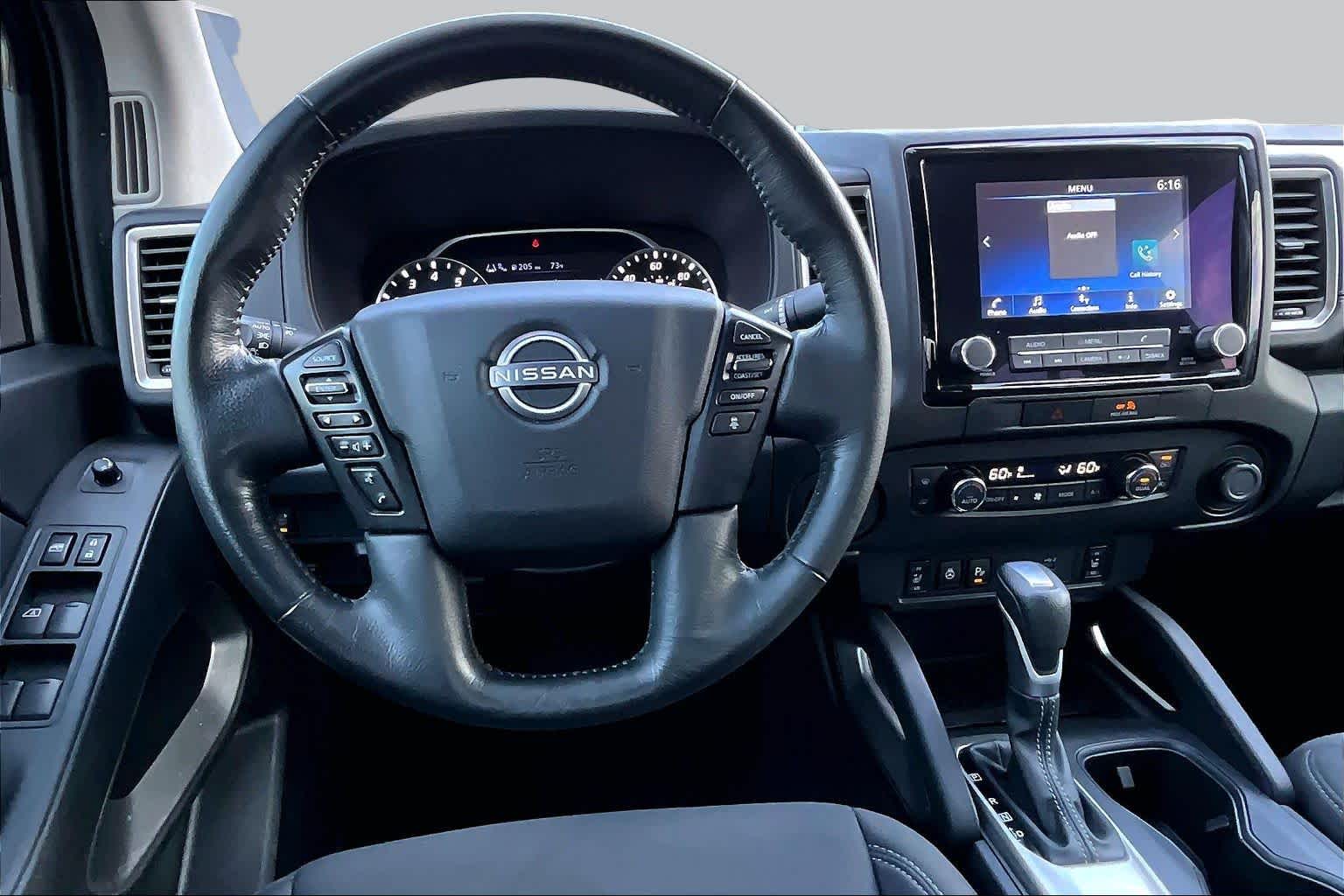 2023 Nissan Frontier photo 6 of 37