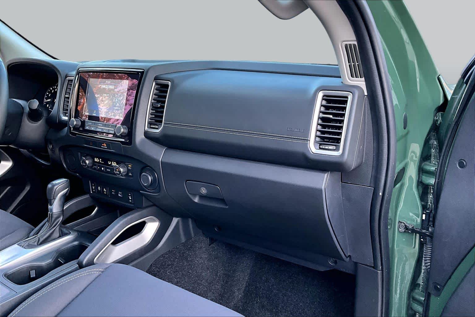 2023 Nissan Frontier photo 19 of 37