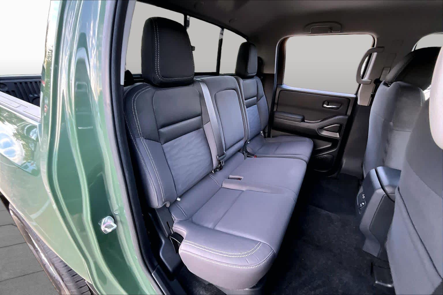 2023 Nissan Frontier photo 21 of 37