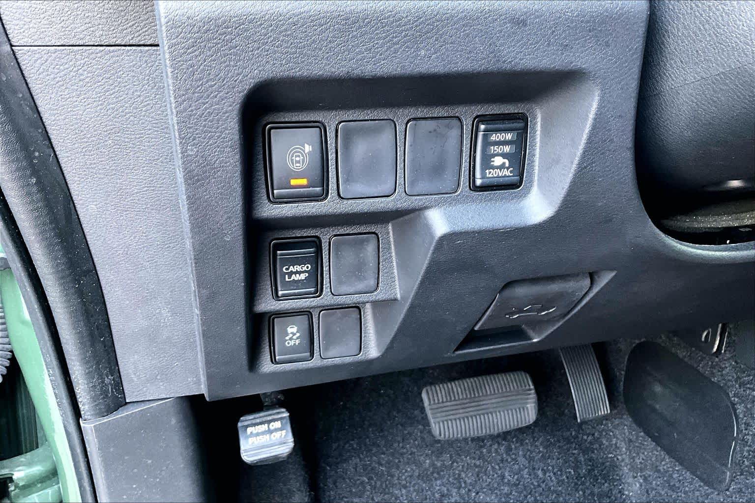 2023 Nissan Frontier photo 36 of 37