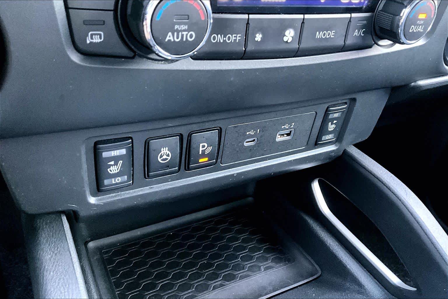 2023 Nissan Frontier photo 34 of 37