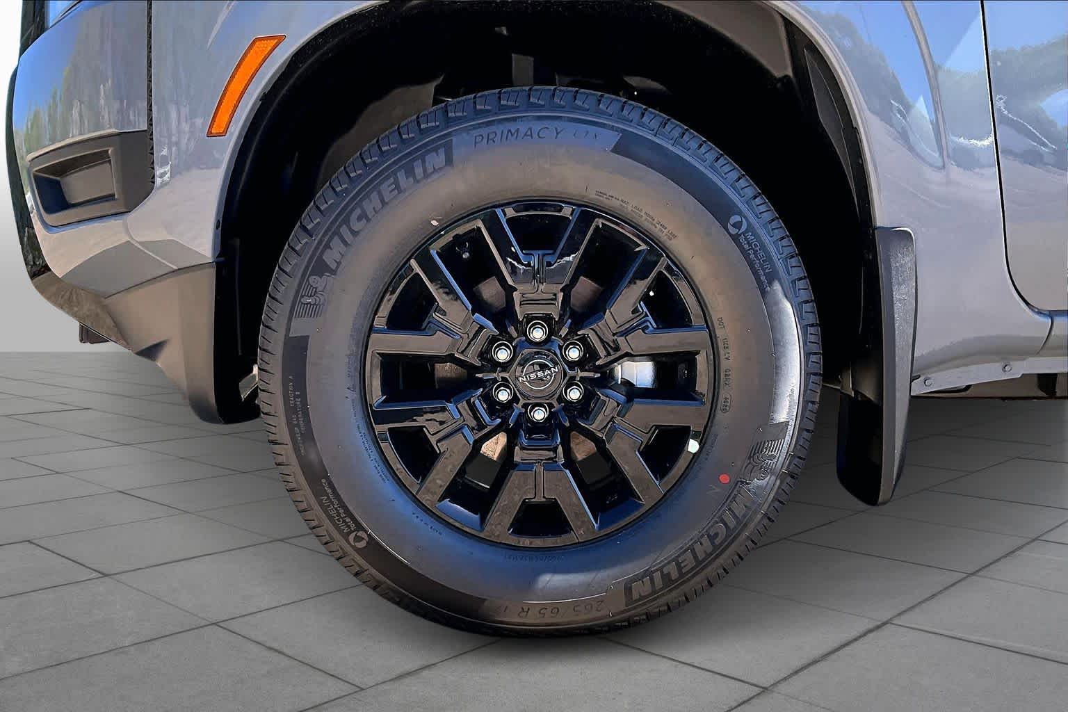 2026 Nissan Frontier SV - 8