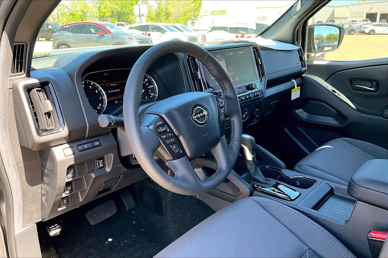 2026 Nissan Frontier SV - 9