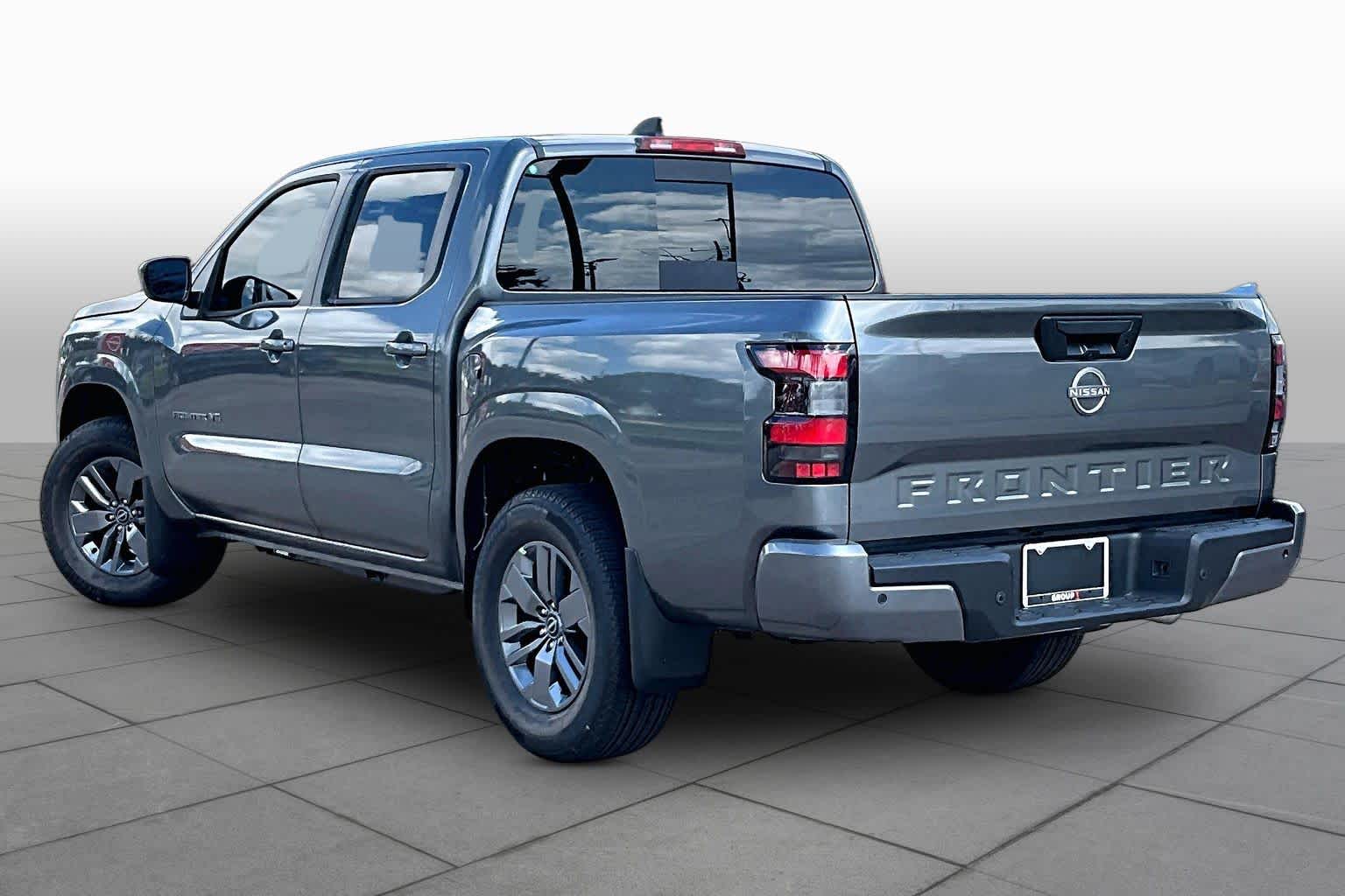 2027 Nissan Frontier SV - 6