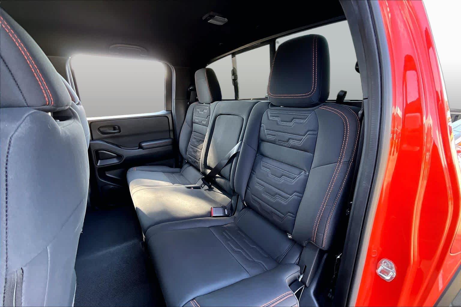 2026 Nissan Frontier photo 19 of 34