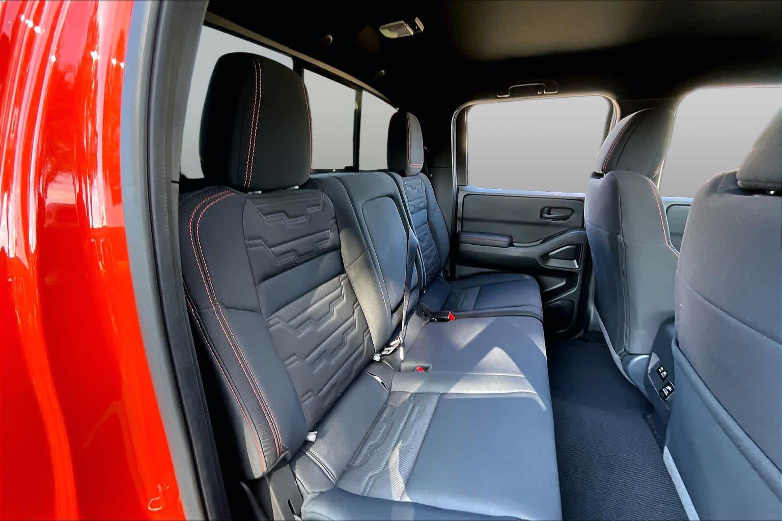 2026 Nissan Frontier photo 20 of 34