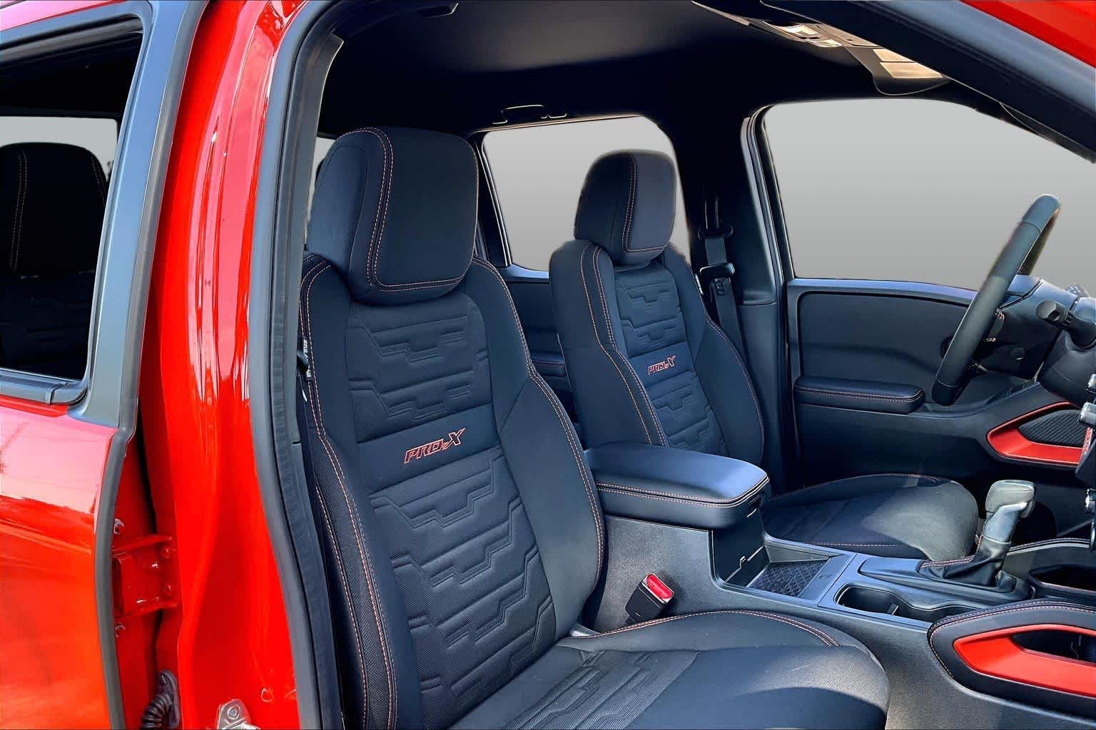 2026 Nissan Frontier photo 8 of 34