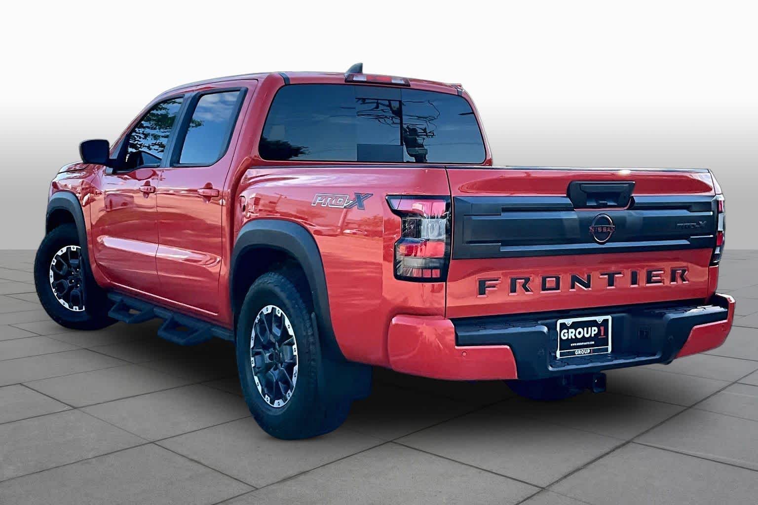 2026 Nissan Frontier photo 11 of 34