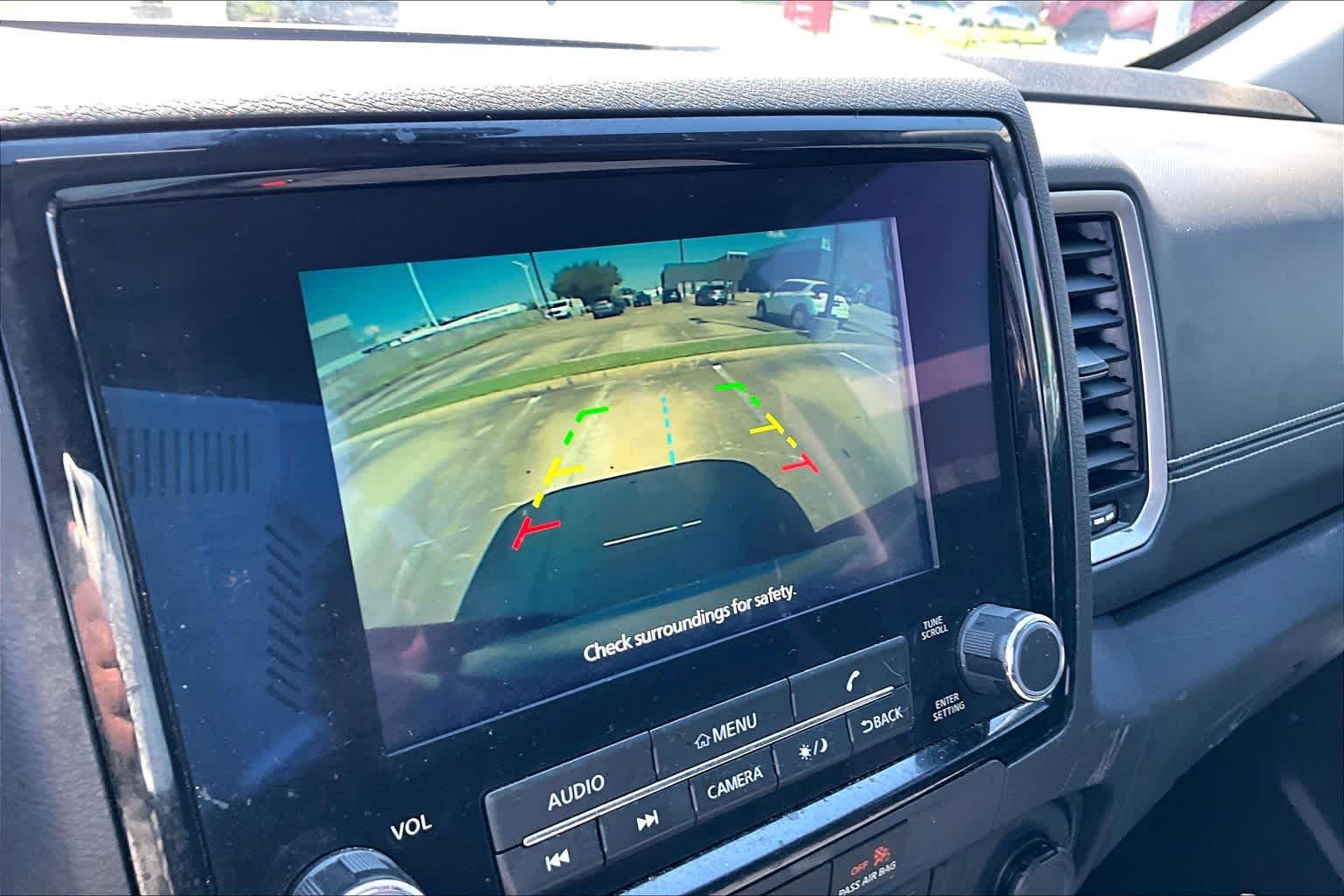 2024 Nissan Frontier photo 27 of 35