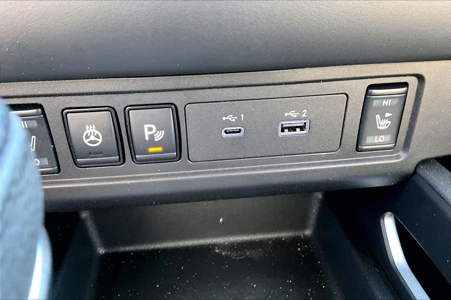 2024 Nissan Frontier photo 32 of 35