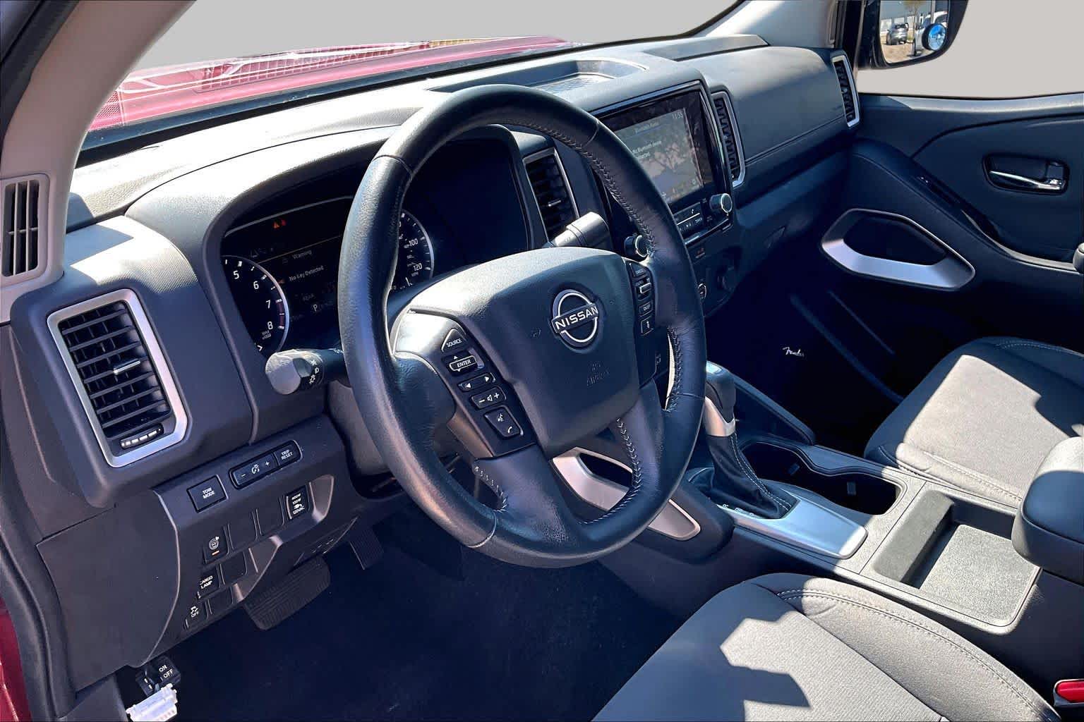 2024 Nissan Frontier photo 18 of 35