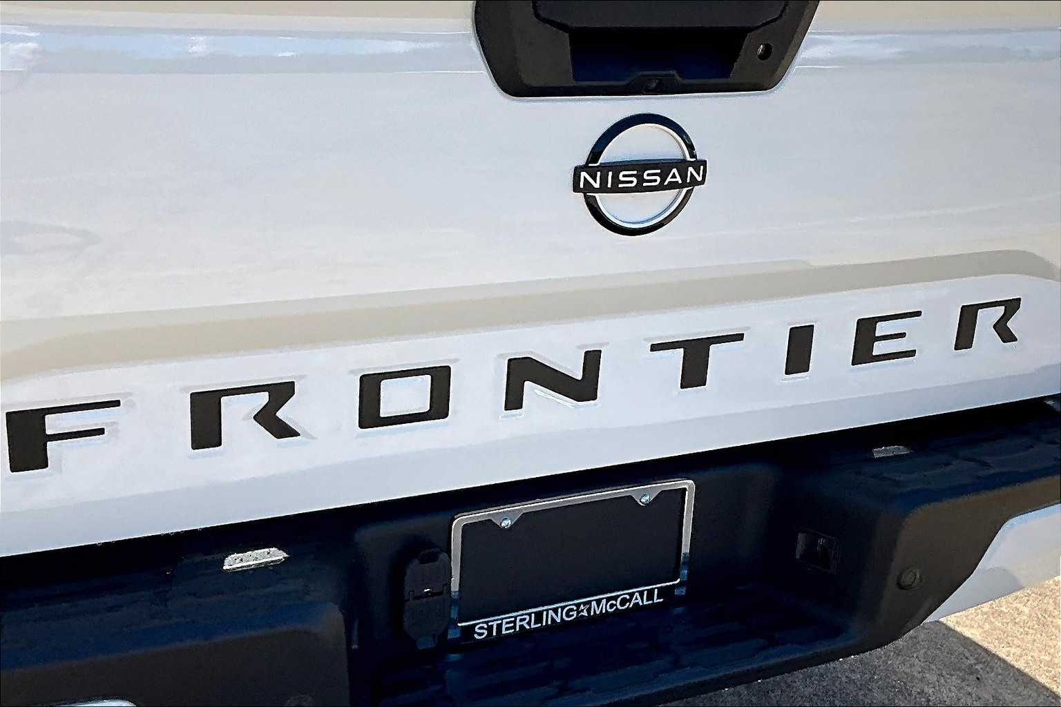 2026 Nissan Frontier SV Glacier White at Sterling McCall Nissan