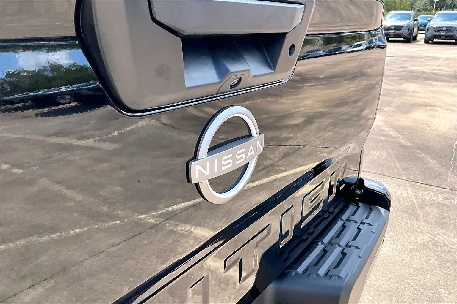 2027 Nissan Frontier photo 8 of 20