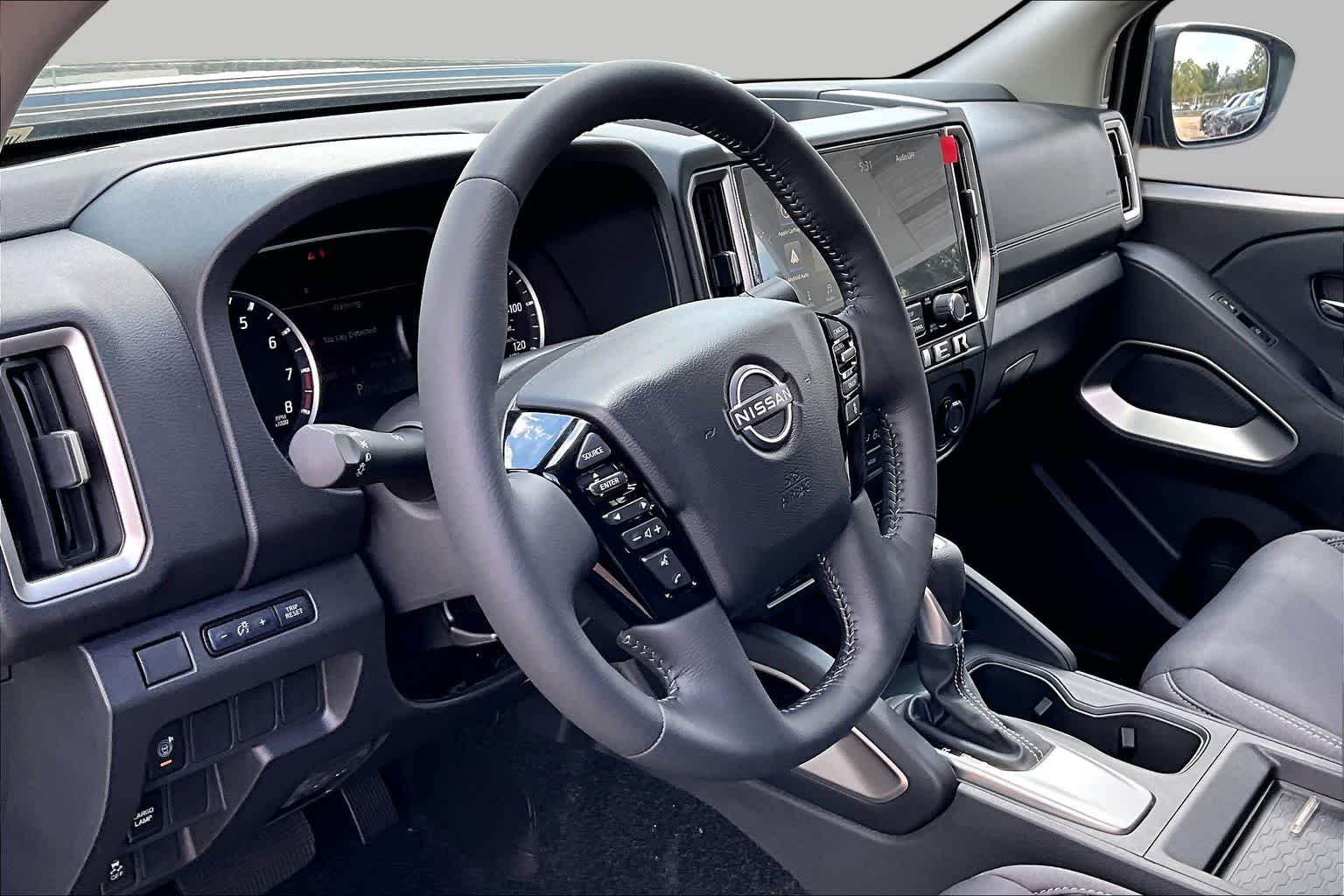 2027 Nissan Frontier photo 10 of 20