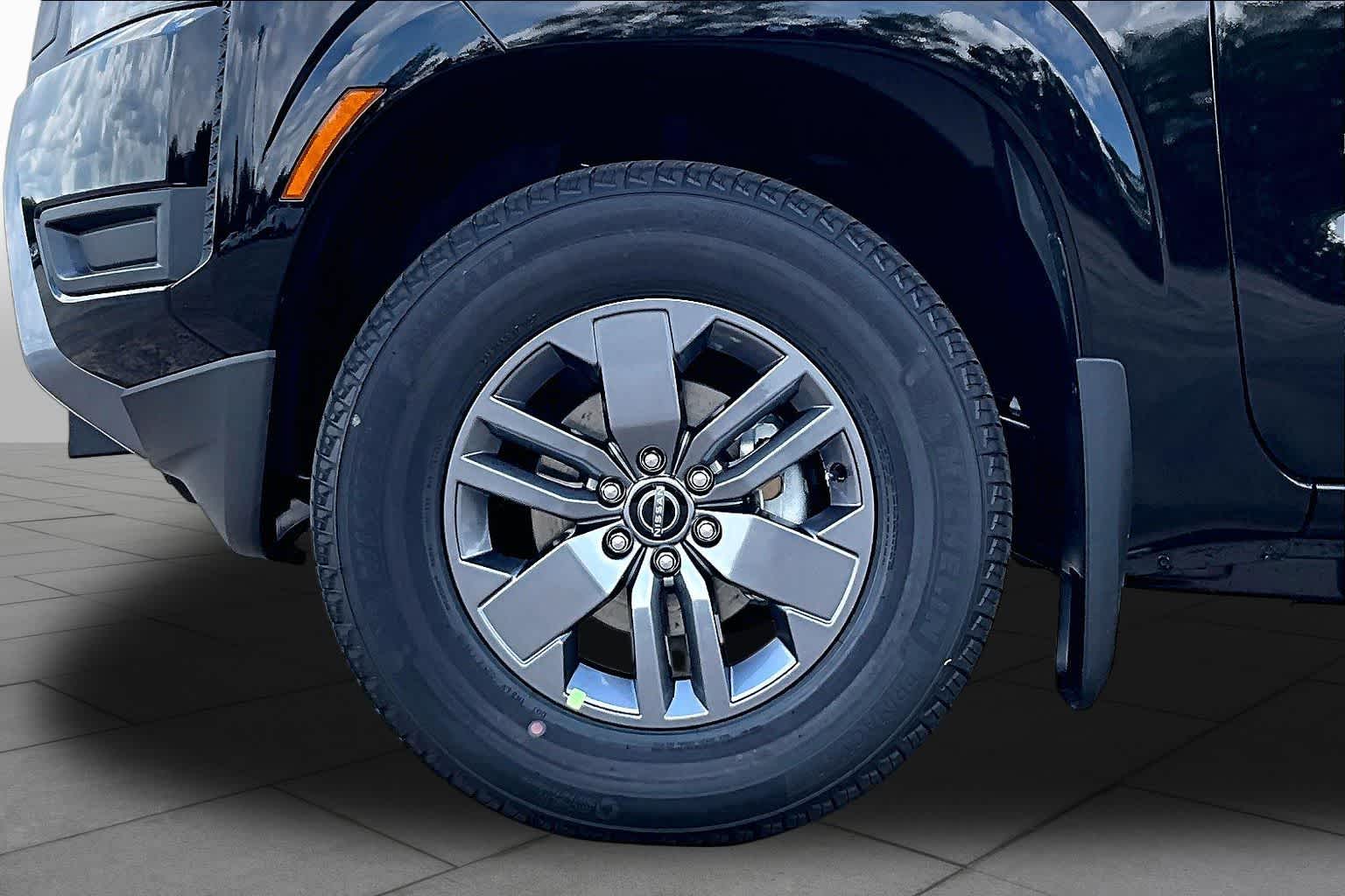 2027 Nissan Frontier photo 9 of 20