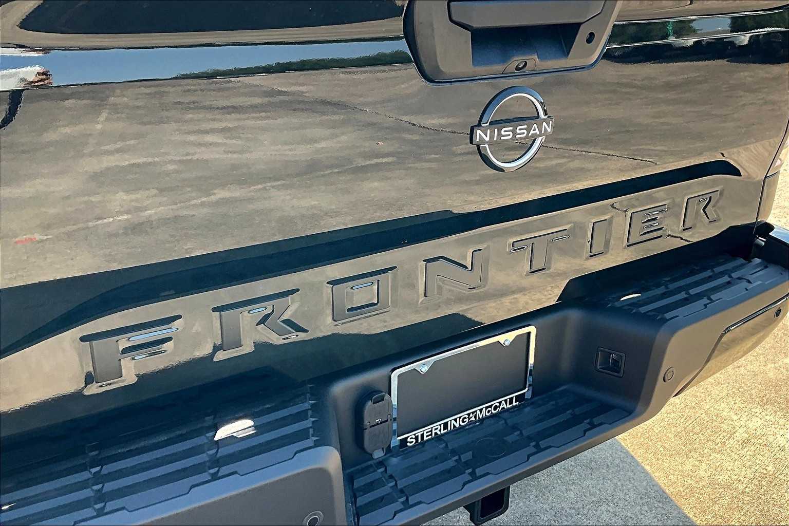 2026 Nissan Frontier SV Super Black at Sterling McCall Nissan