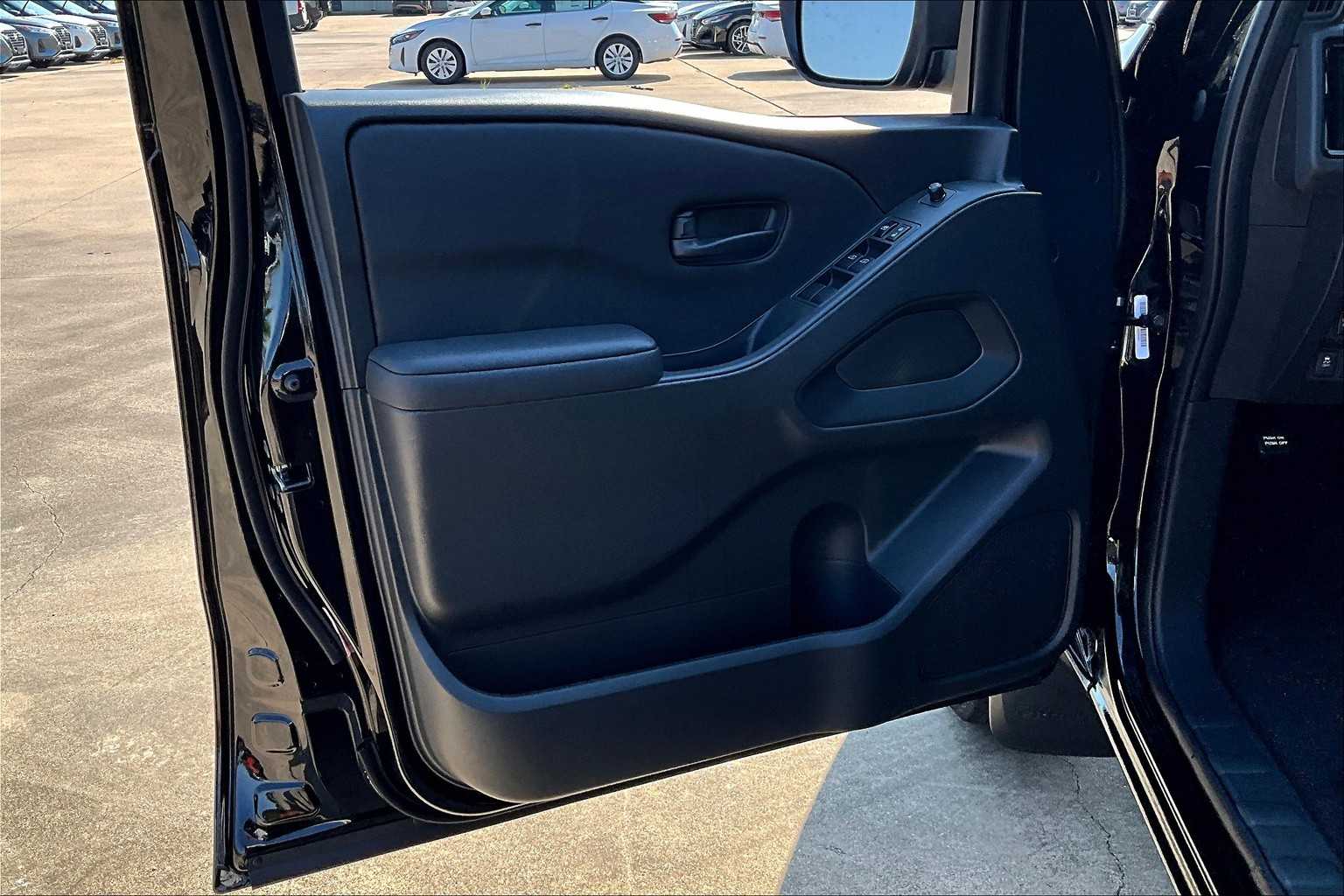 2026 Nissan Frontier SV Super Black at Sterling McCall Nissan