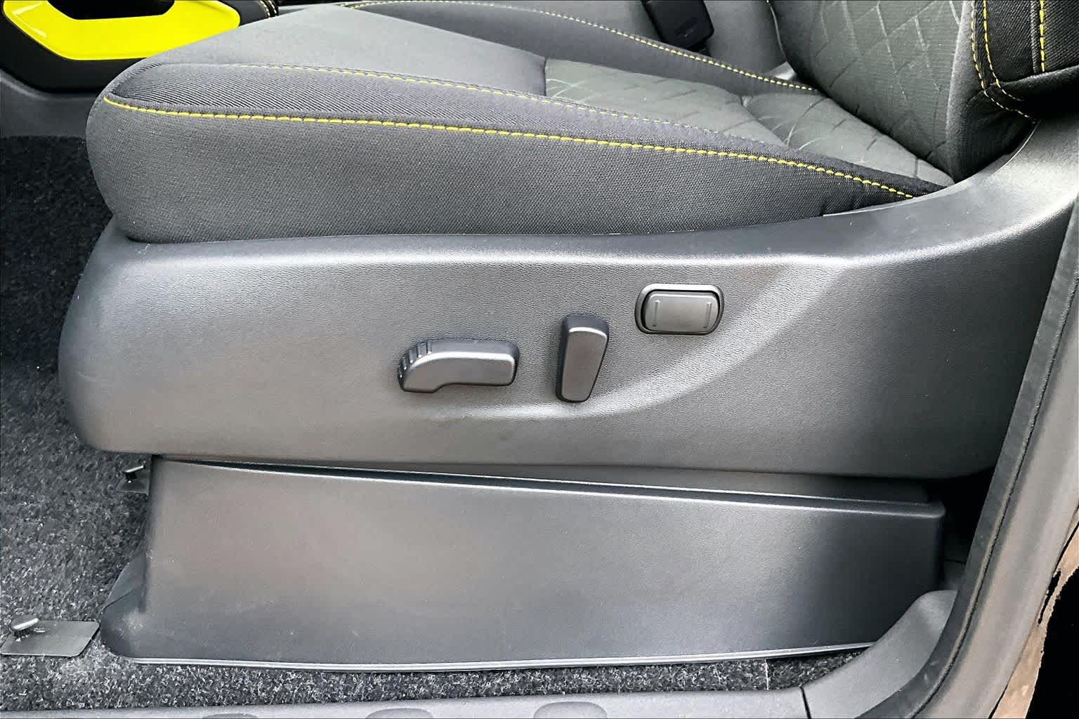 2027 Nissan Frontier photo 13 of 22