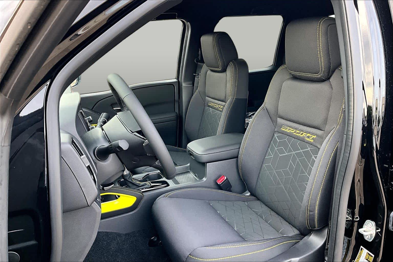 2027 Nissan Frontier photo 18 of 22