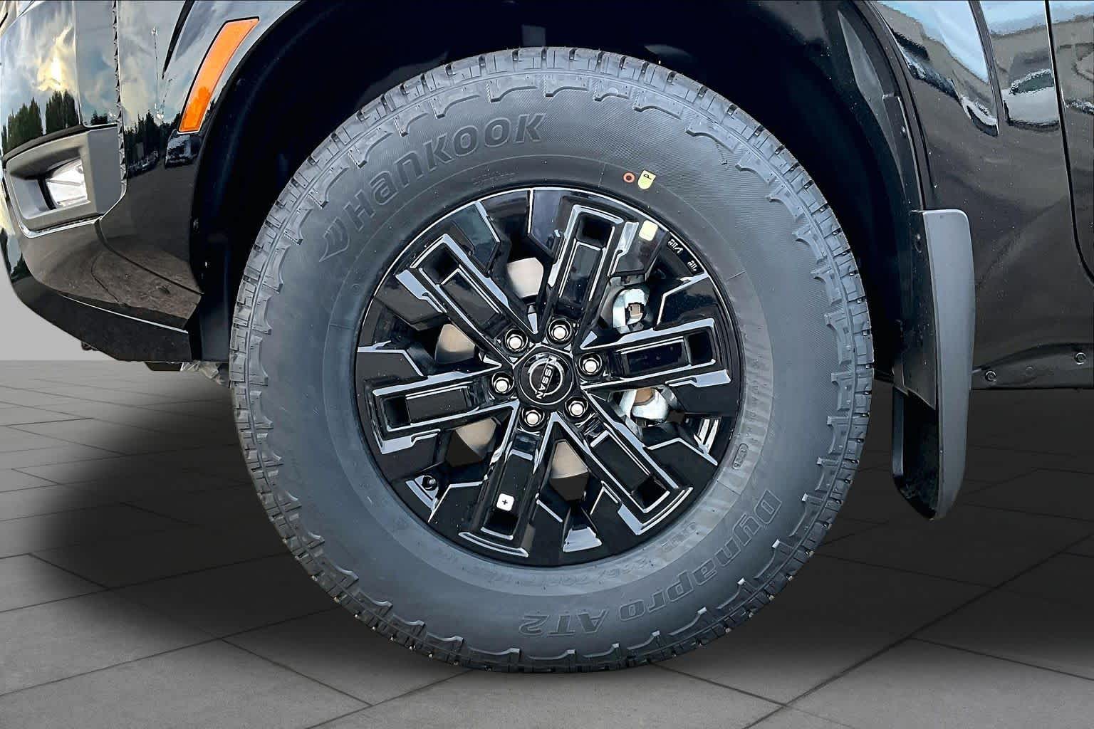 2027 Nissan Frontier photo 9 of 22