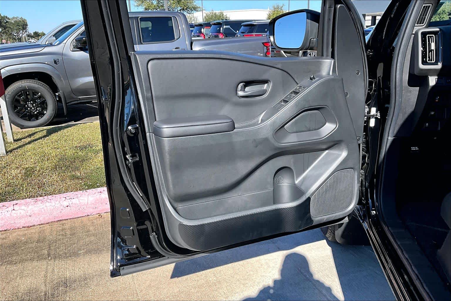 2026 Nissan Frontier SV Super Black at Sterling McCall Nissan