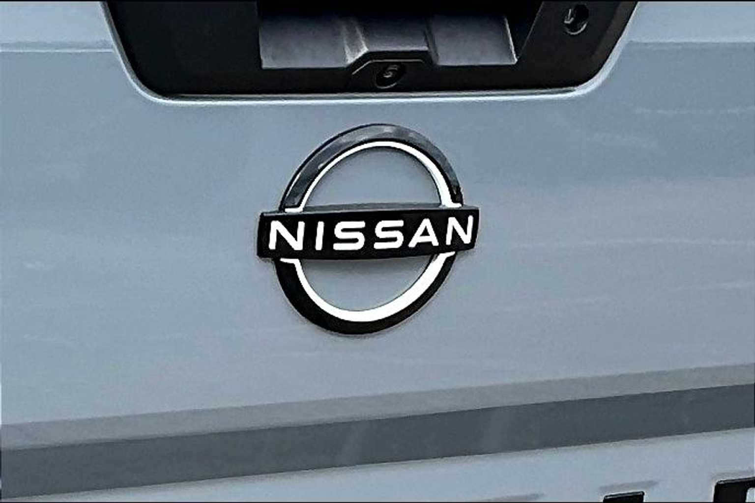 2026 Nissan Frontier SV Boulder Gray Pearl at Sterling McCall Nissan