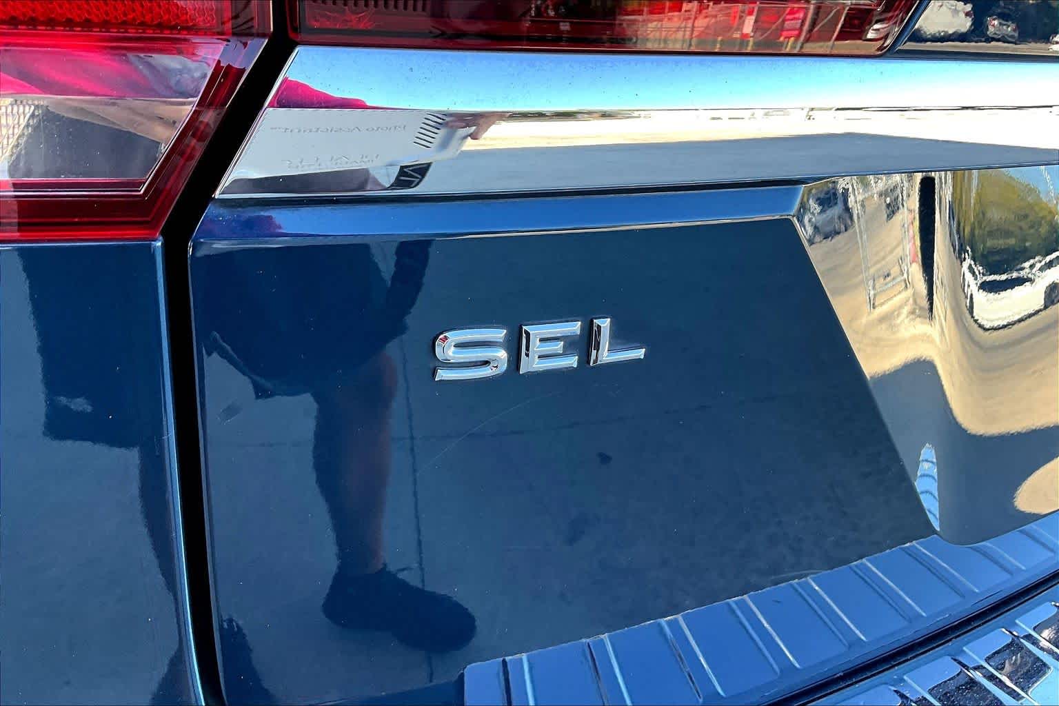 2018 Volkswagen Atlas 3.6L V6 SEL Tourmaline Blue Metallic at BMW of West Houston