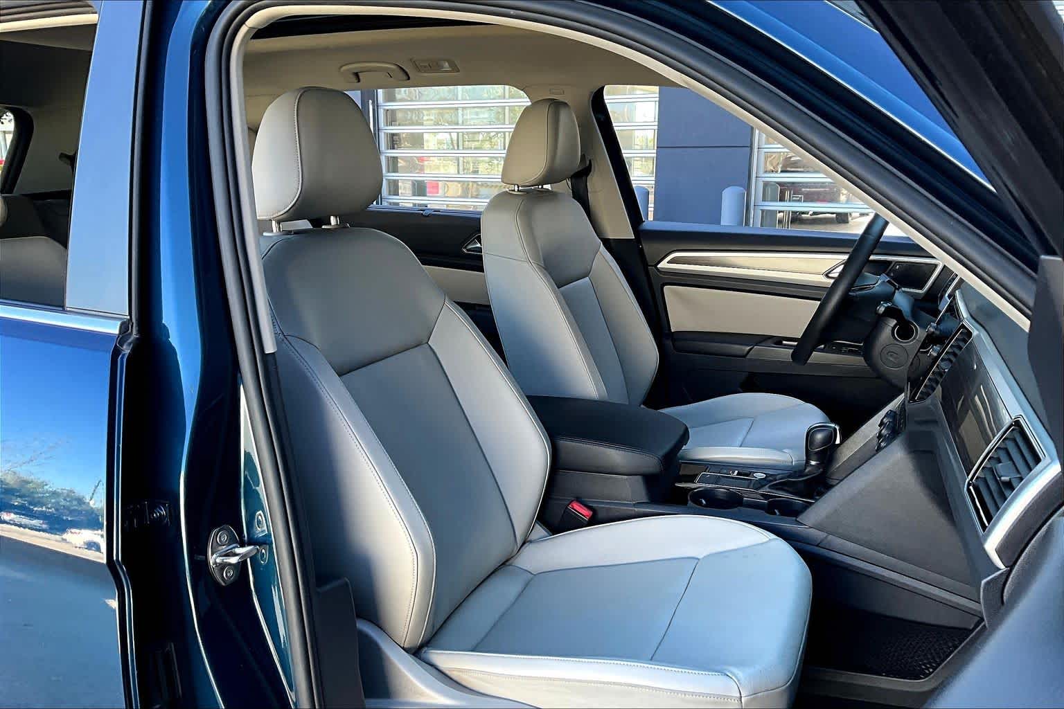 2018 Volkswagen Atlas 3.6L V6 SEL Tourmaline Blue Metallic at BMW of West Houston