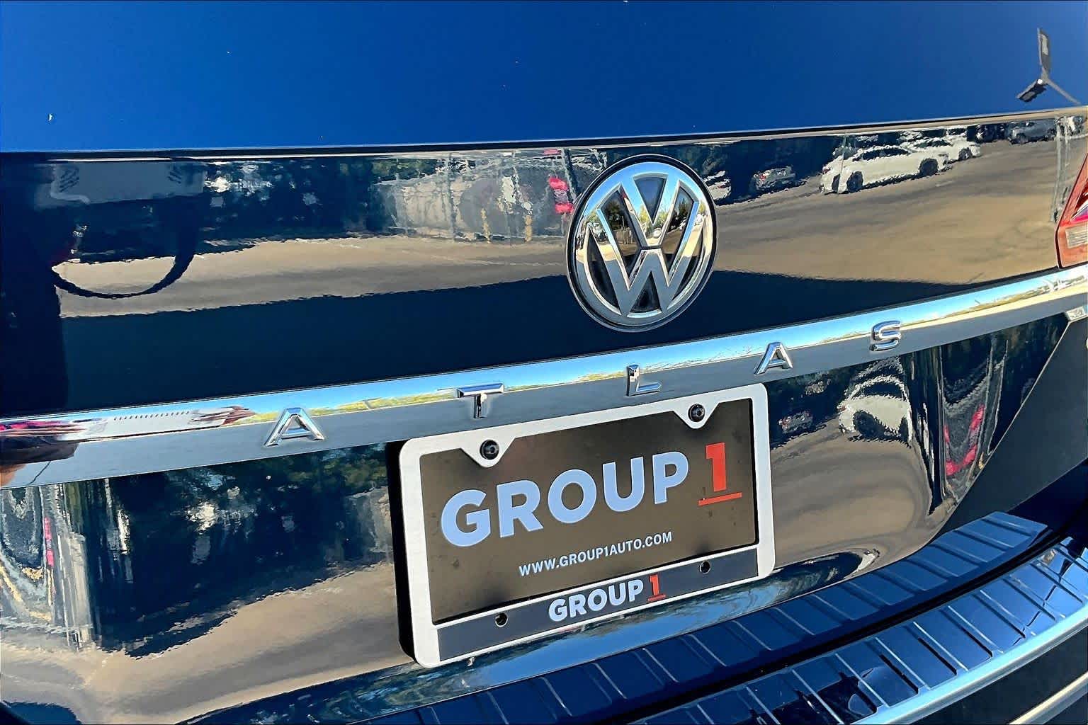 2018 Volkswagen Atlas 3.6L V6 SEL Tourmaline Blue Metallic at BMW of West Houston