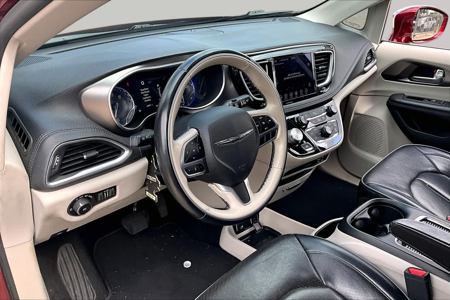 2018 Chrysler Pacifica Limited Velvet Red Pearlcoat at AutoNation USA Katy