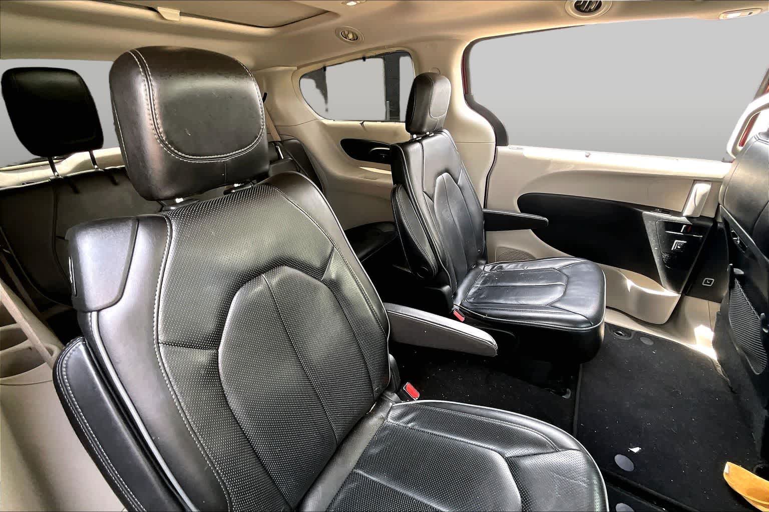 2018 Chrysler Pacifica Limited Velvet Red Pearlcoat at AutoNation USA Katy