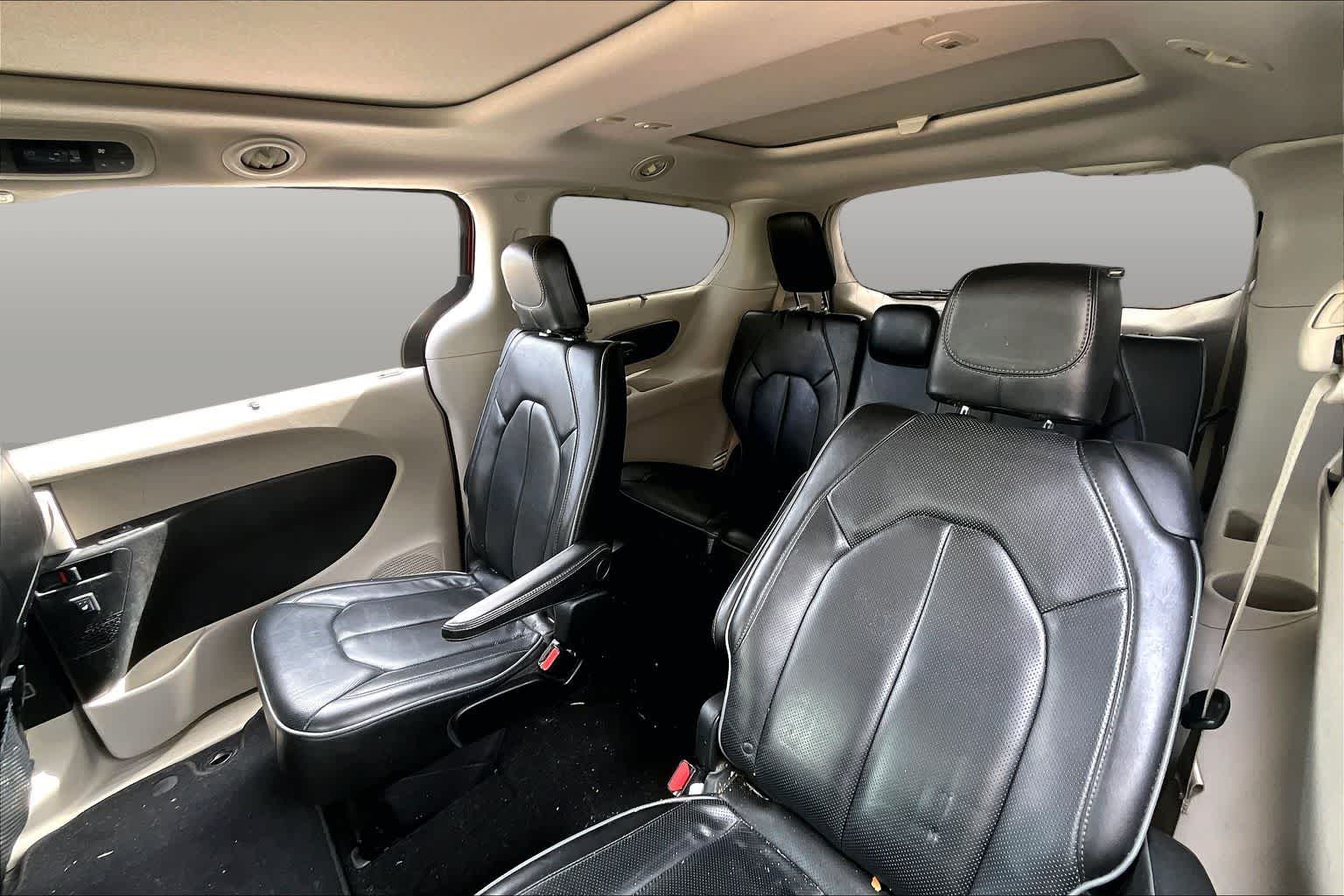 2018 Chrysler Pacifica Limited Velvet Red Pearlcoat at AutoNation USA Katy