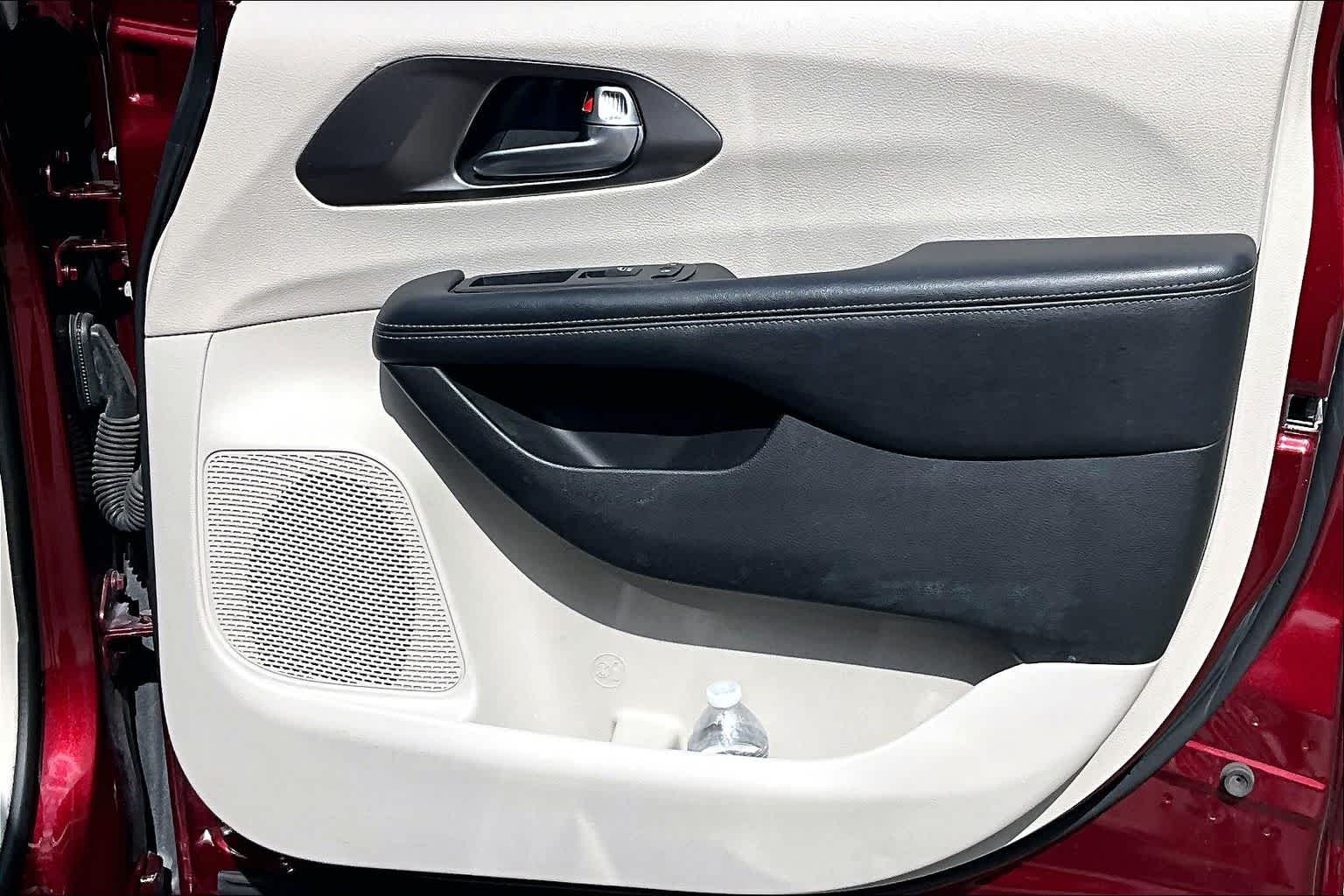 2018 Chrysler Pacifica Limited Velvet Red Pearlcoat at AutoNation USA Katy