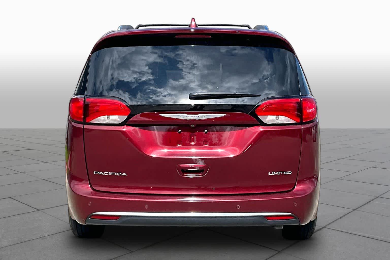 2018 Chrysler Pacifica Limited Velvet Red Pearlcoat at AutoNation USA Katy