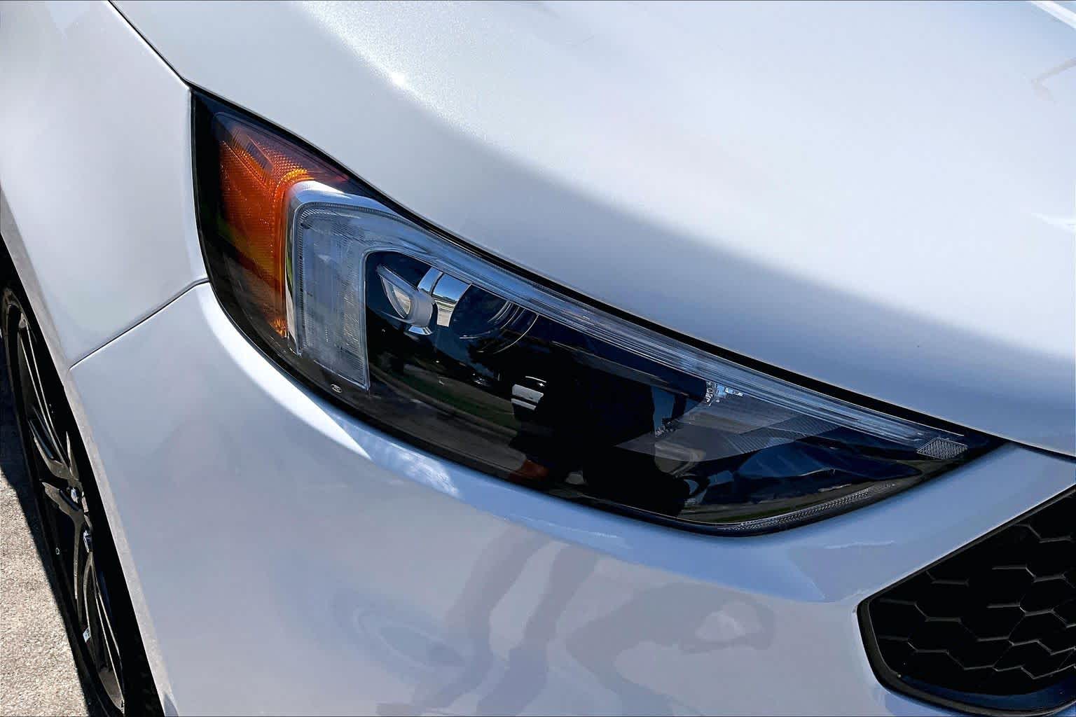 2020 Ford Edge ST Line Star White Metallic Tri-Coat at Mac Haik Ford