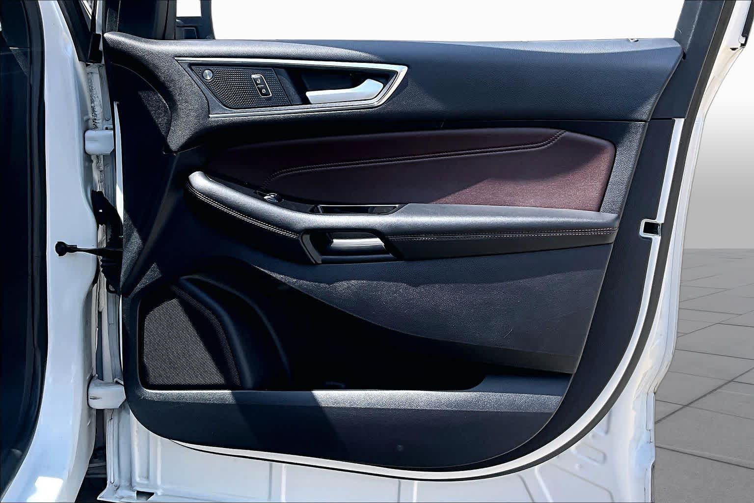2020 Ford Edge Titanium Star White Metallic Tri-Coat at Tomball Ford