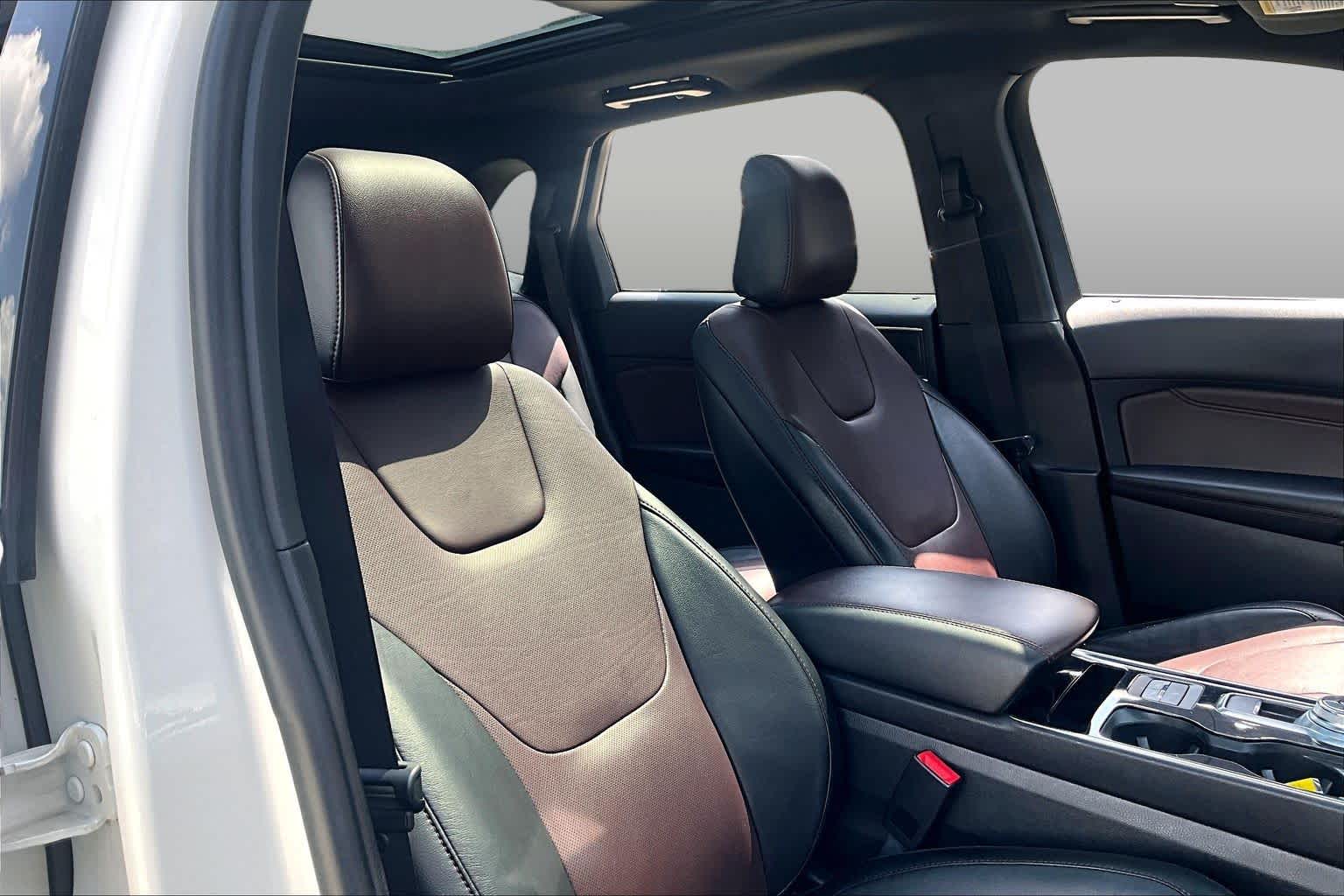 2020 Ford Edge Titanium Star White Metallic Tri-Coat at Tomball Ford