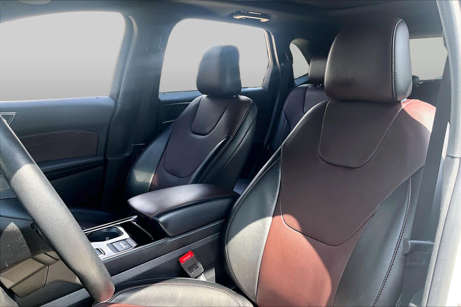 2020 Ford Edge Titanium Star White Metallic Tri-Coat at Tomball Ford