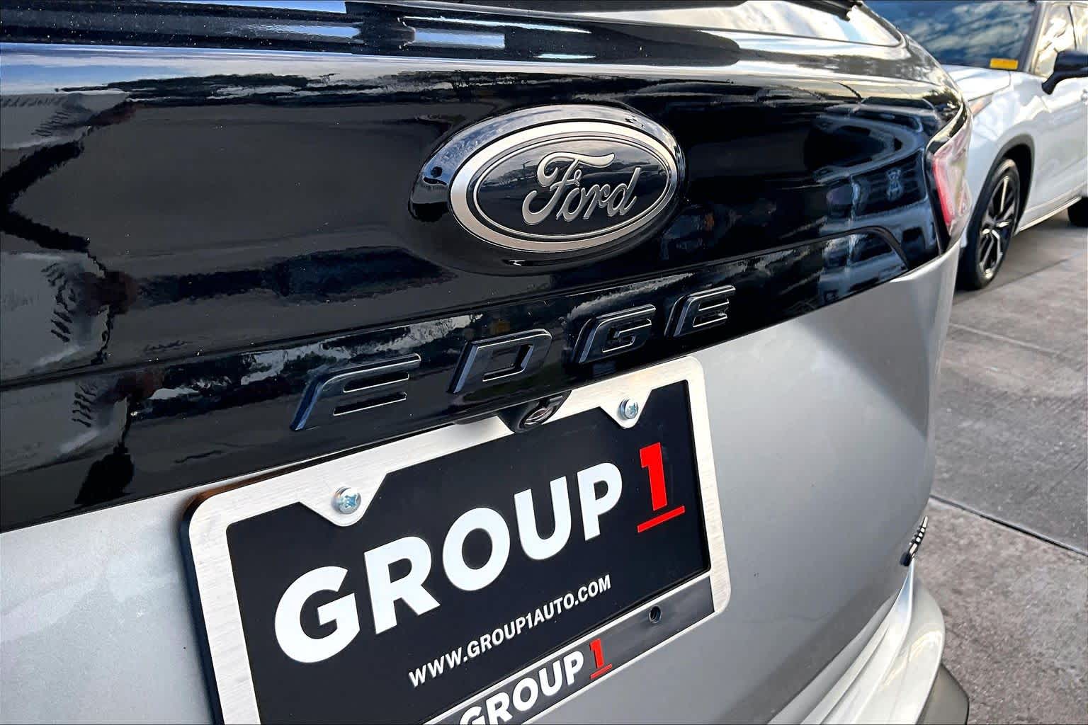 2022 Ford Edge SE Iconic Silver Metallic at Tomball Ford