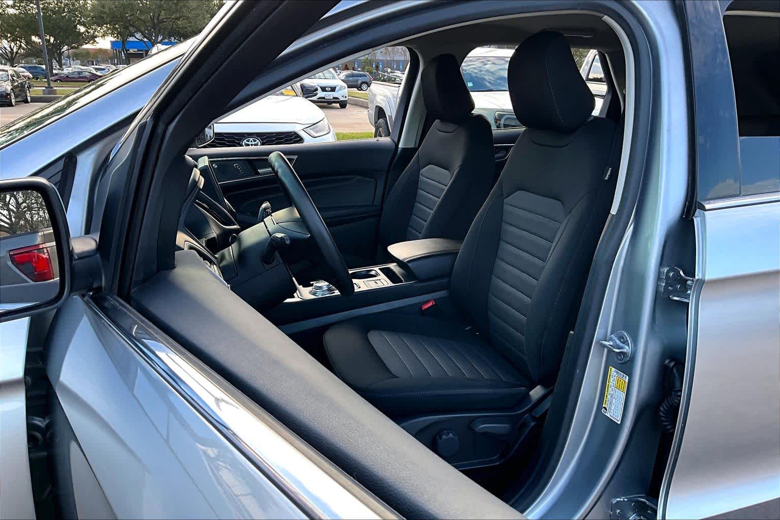 2022 Ford Edge SE Iconic Silver Metallic at Tomball Ford