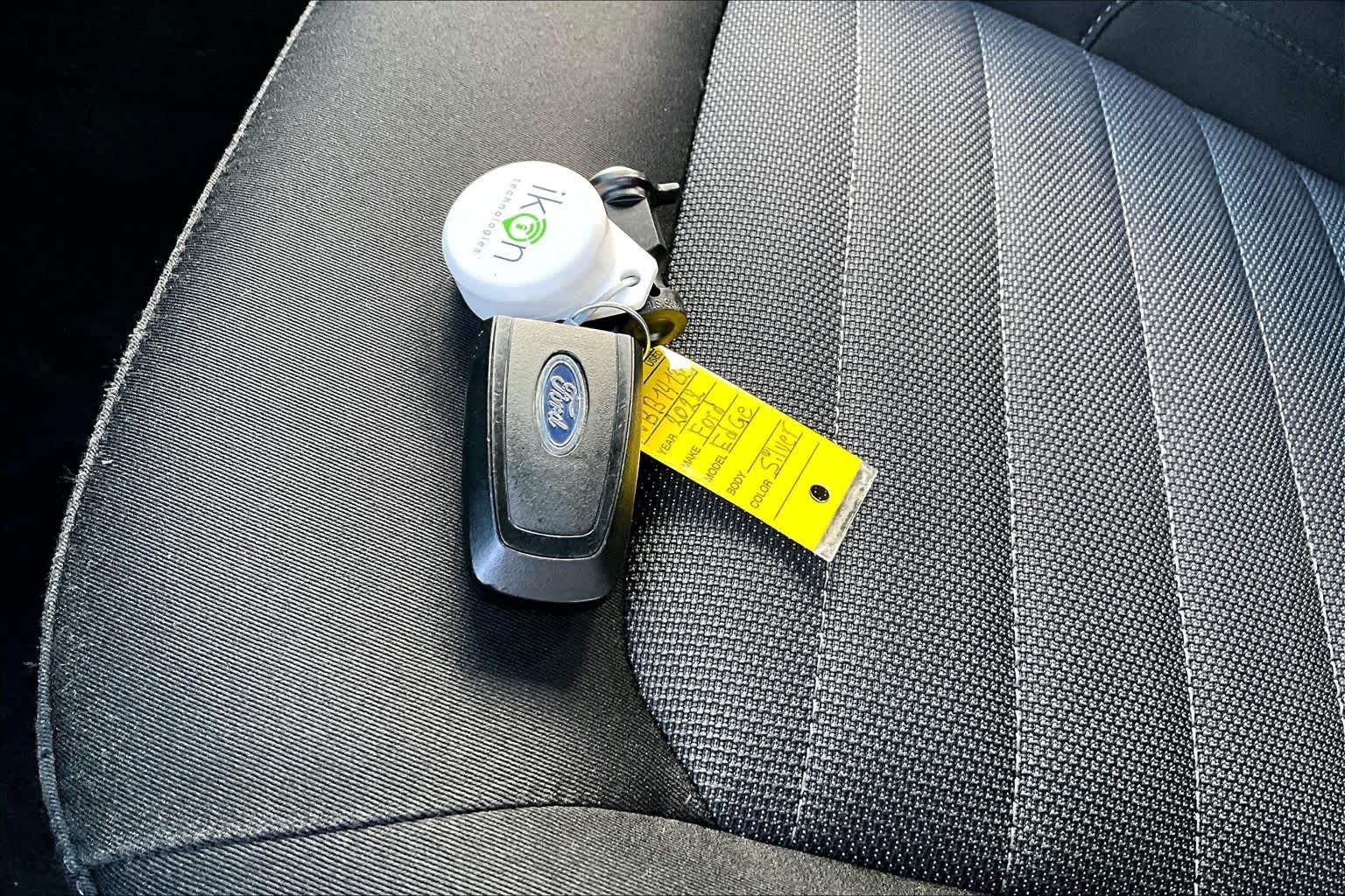 2022 Ford Edge SE Iconic Silver Metallic at Tomball Ford