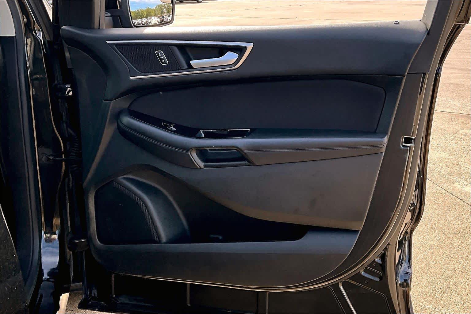 2015 Ford Edge SEL Tuxedo Black Metallic at Tomball Ford