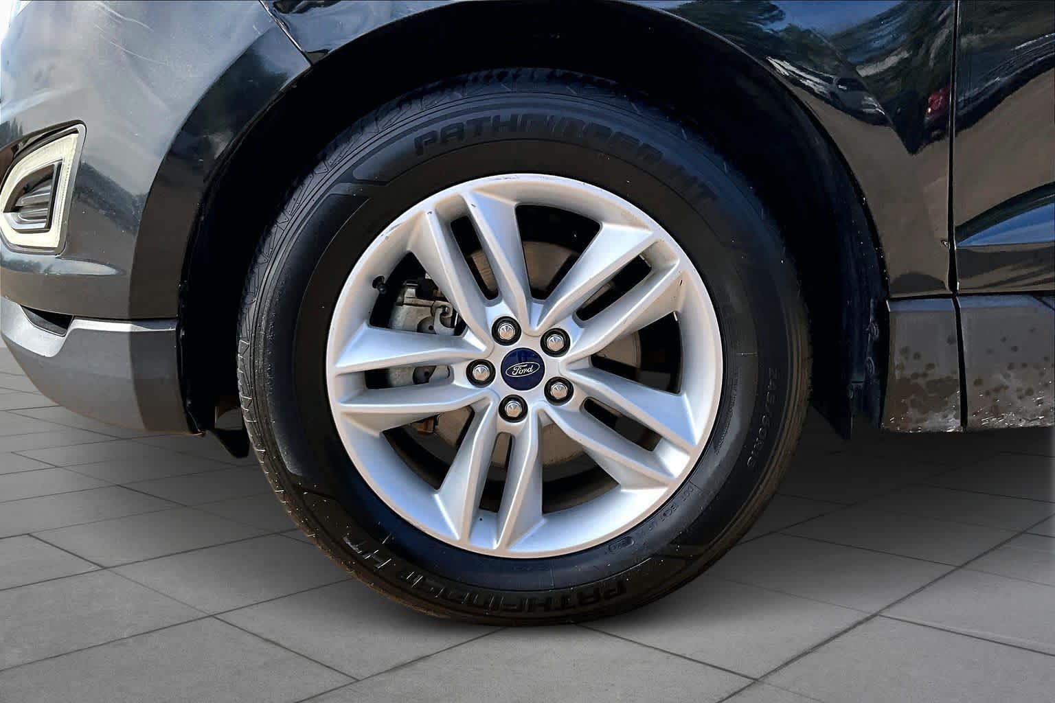 2015 Ford Edge SEL Tuxedo Black Metallic at Tomball Ford