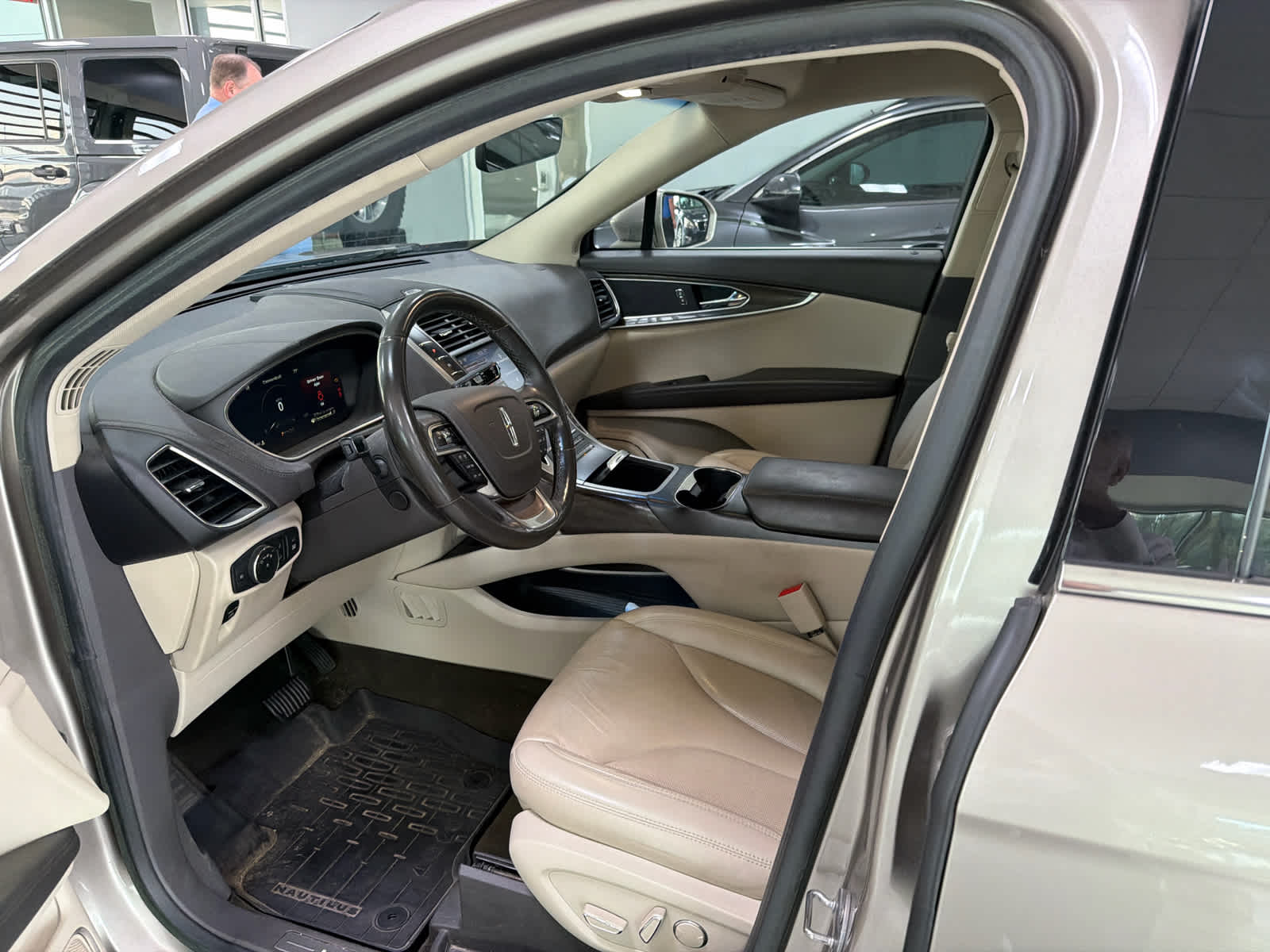 2019 Lincoln Nautilus Select Iced Mocha Premium Colorant at Sterling McCall Nissan