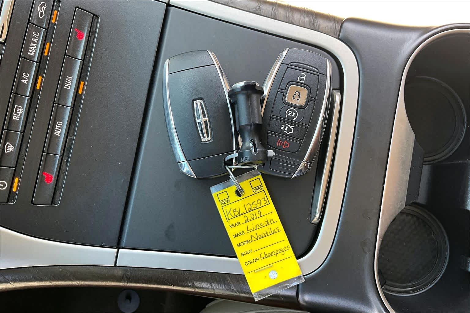 2019 Lincoln Nautilus Select Iced Mocha at Sterling McCall Nissan