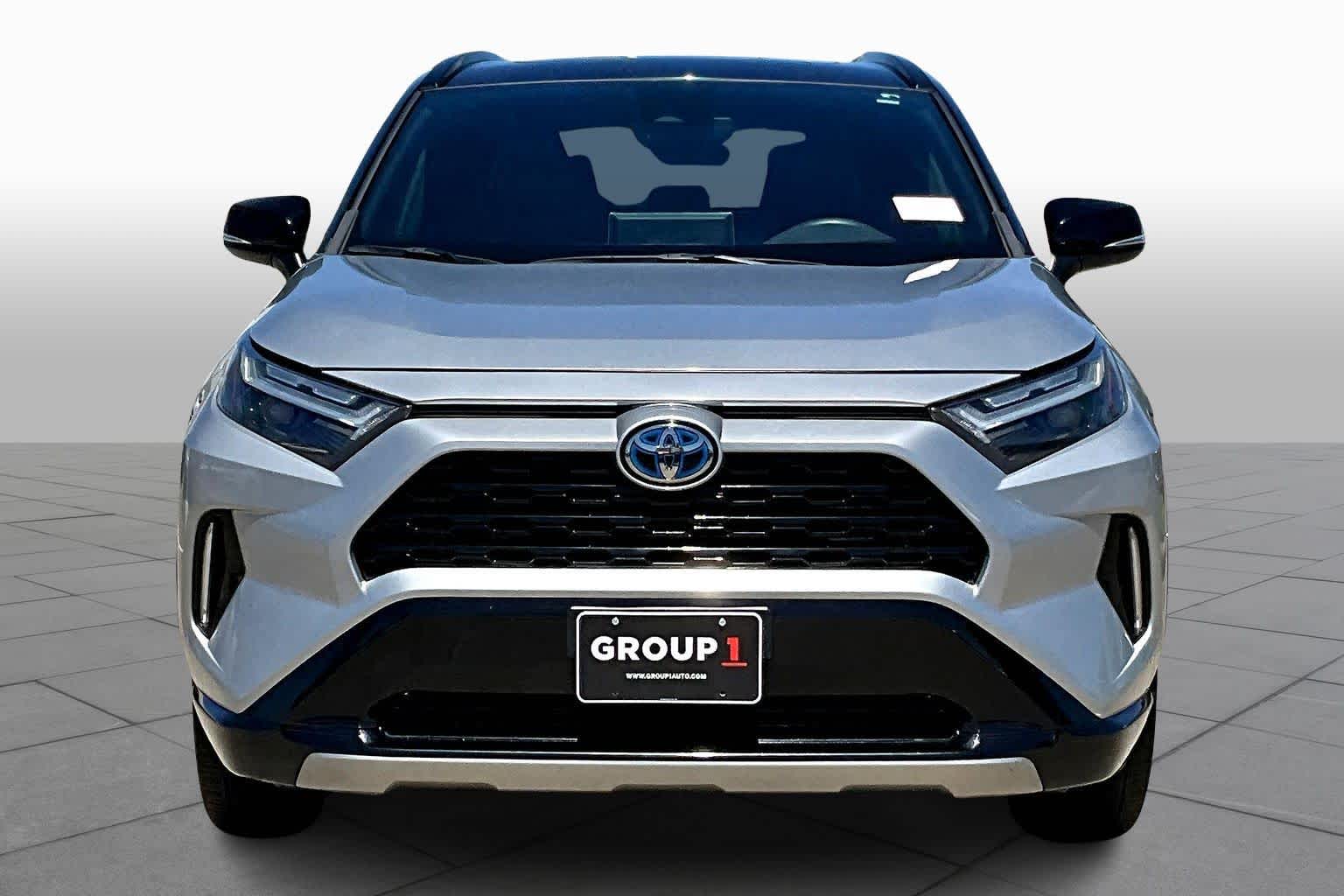 2022 Toyota RAV4 Hybrid XSE - 3