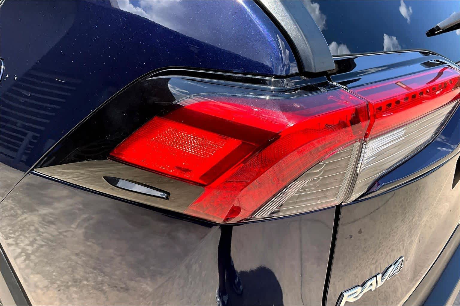 2020 Toyota RAV4 XLE Blueprint at Beck & Masten Kia