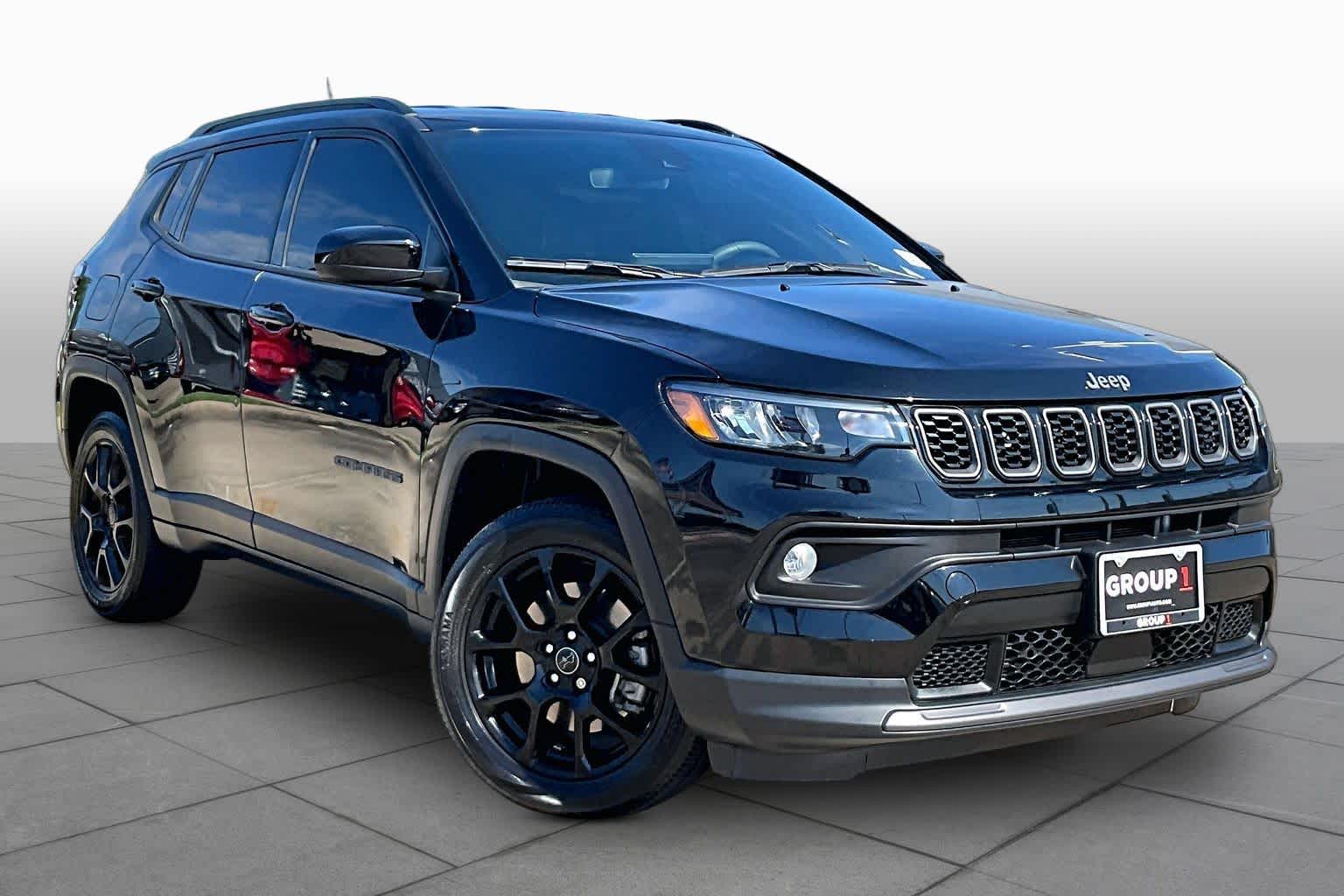 2025 Jeep Compass photo 3 of 34