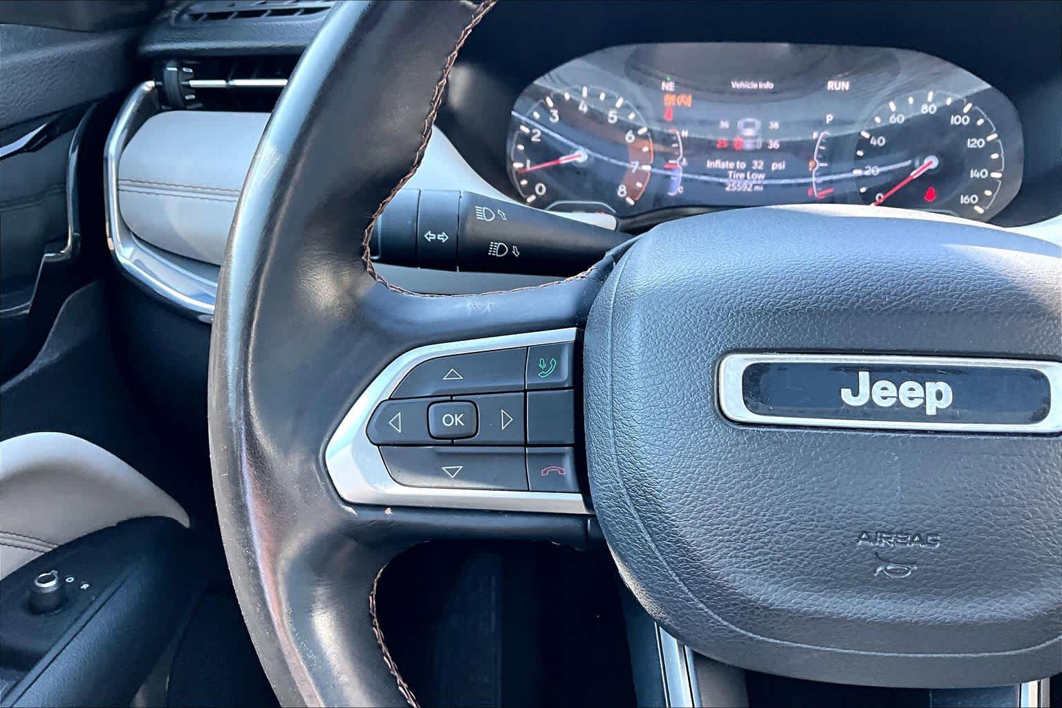 2022 Jeep Compass photo 22 of 33