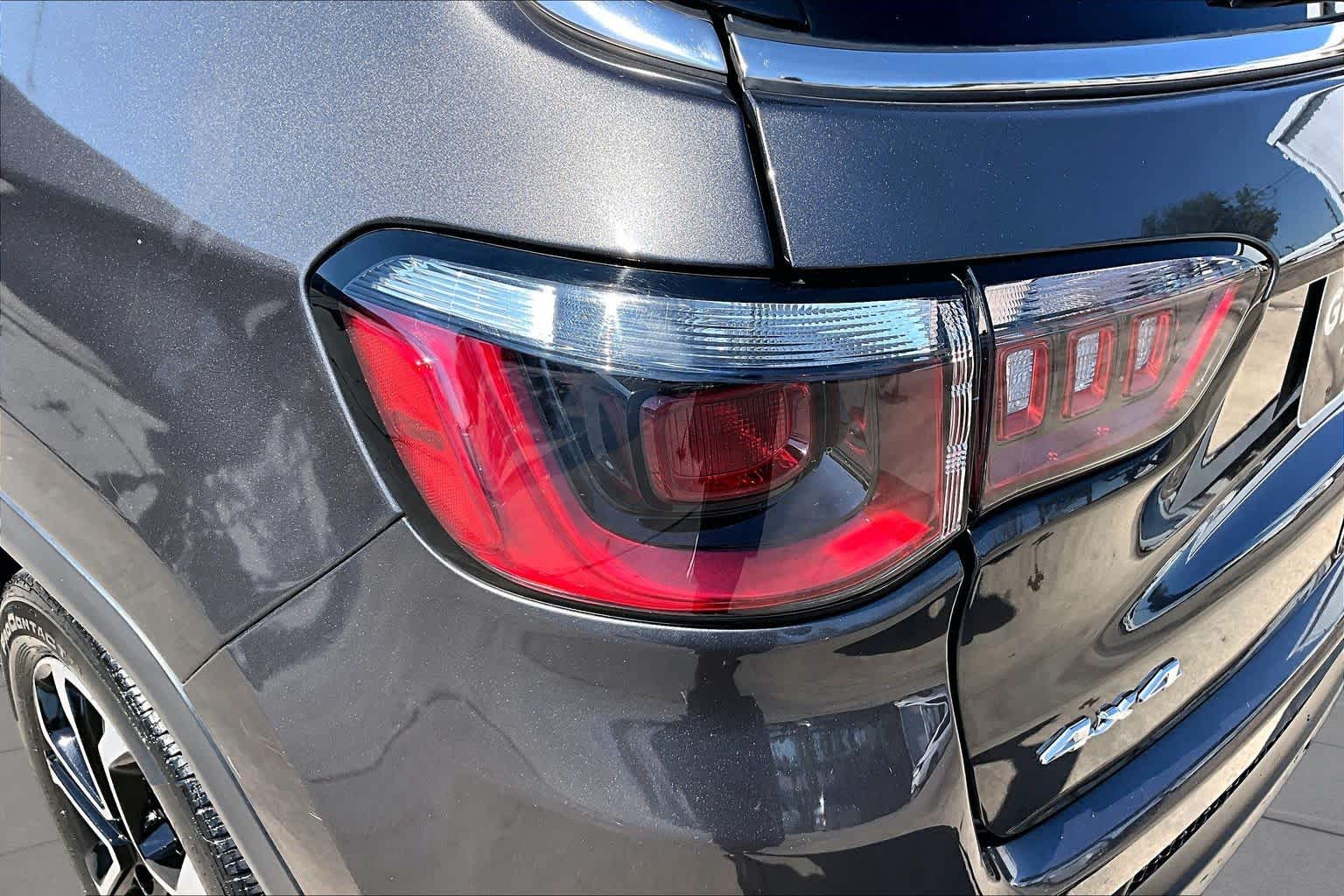 2022 Jeep Compass photo 27 of 33
